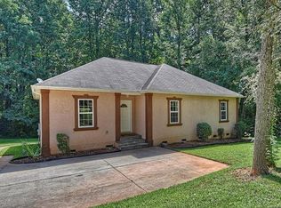 209 Rhyne Station Rd, Charlotte, NC 28214