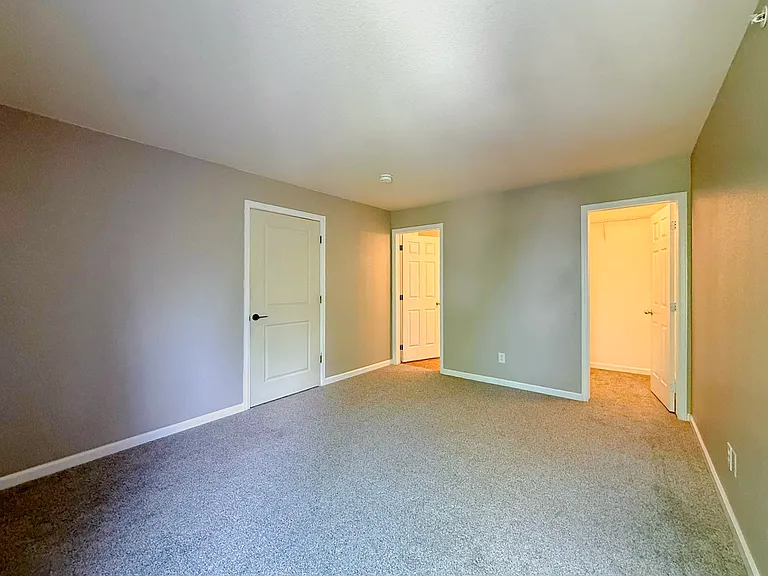 8707 E Florida Ave #406 — Photo 16