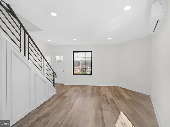 2320 McClellan St, Philadelphia, PA 19145