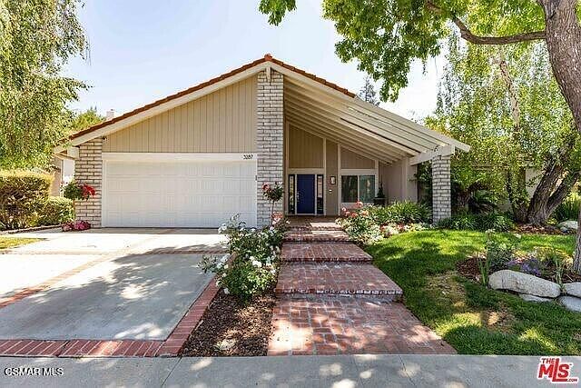 1st image of 3287 W Sierra Dr