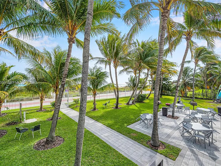 5001 Collins Ave #4E — Photo 24
