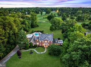 720 Golf View Rd, Moorestown, NJ 08057