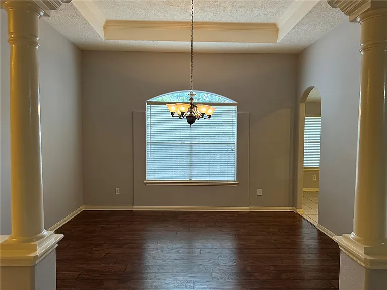 2711 Kimbleton Ct — Photo 6