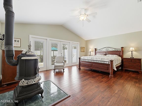5th image of 17 SYLVAN Drive