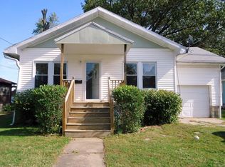 606 S Jesse St, Christopher, IL 62822