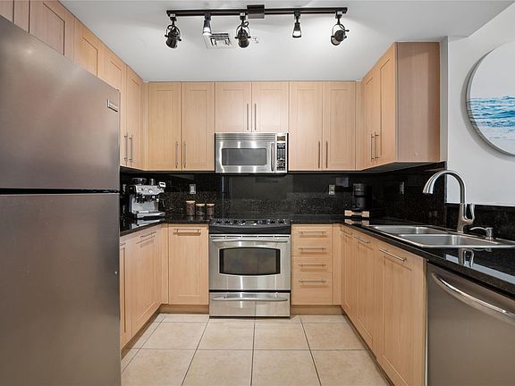 5th image of 511 SE 5th Avenue #1108