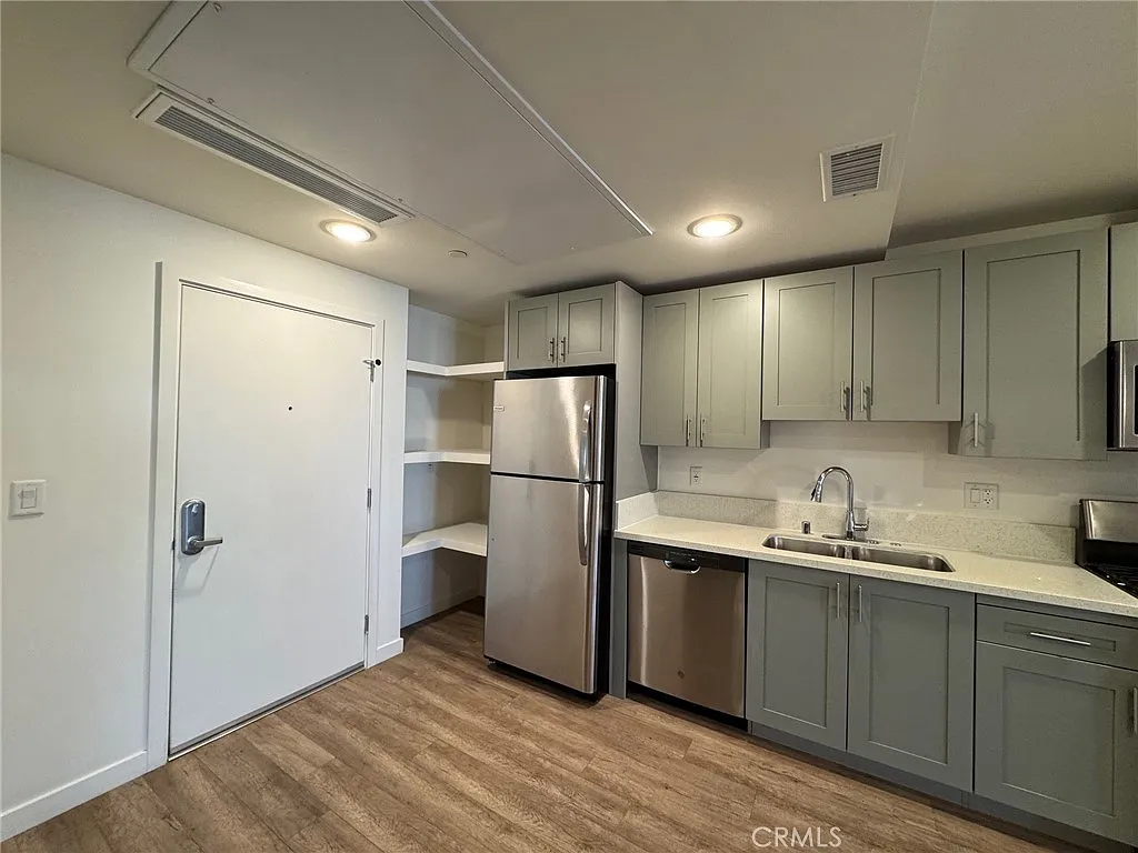 Studio, 509 sqft, $1,895 — Photo 2