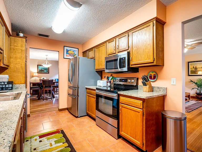 604 Alicante Rd — Photo 21