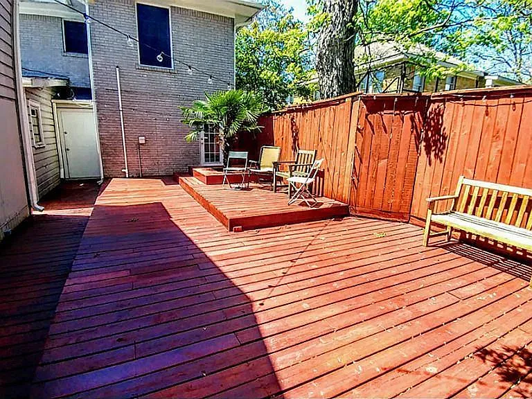 1409 Wentworth St #1 — Photo 10