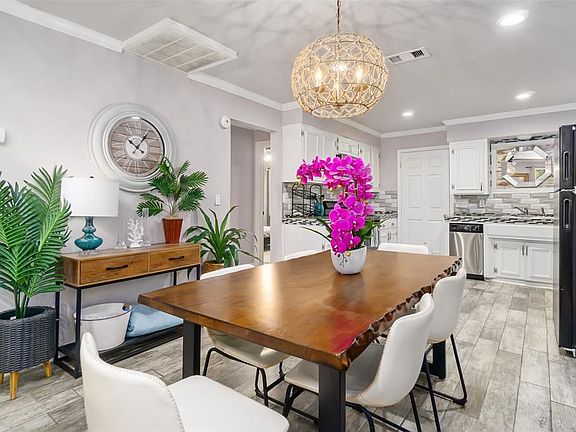 5th image of 3415 Avenue L