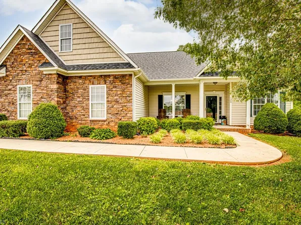 120 Linda Ln, Mocksville, NC 27028
