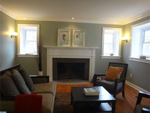 5th image of 5311 Woodbine Ave