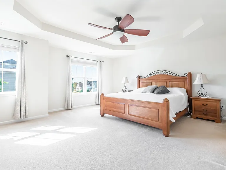 8329 Yaxley Hall Dr — Photo 6