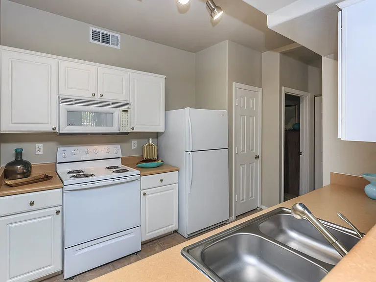 2c2 1119 SQFT 2 Bed 2 Bath