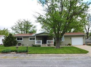 3 Chestnut Ct, Clinton, IL 61727