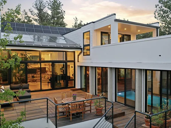 5411 Sunshine Canyon Dr, Boulder, CO 80302