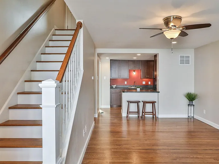 2831 Laclede Station Rd — Photo 5