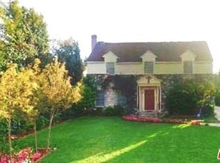 147 N Anita Ave, Los Angeles, CA 90049