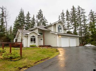 8006 Poppy Ct, Juneau, AK 99801