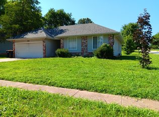 3916 W Wayland St, Springfield, MO 65807