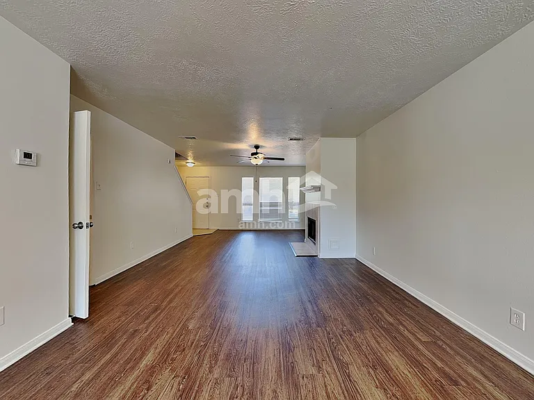 2738 Springstone Dr — Photo 7