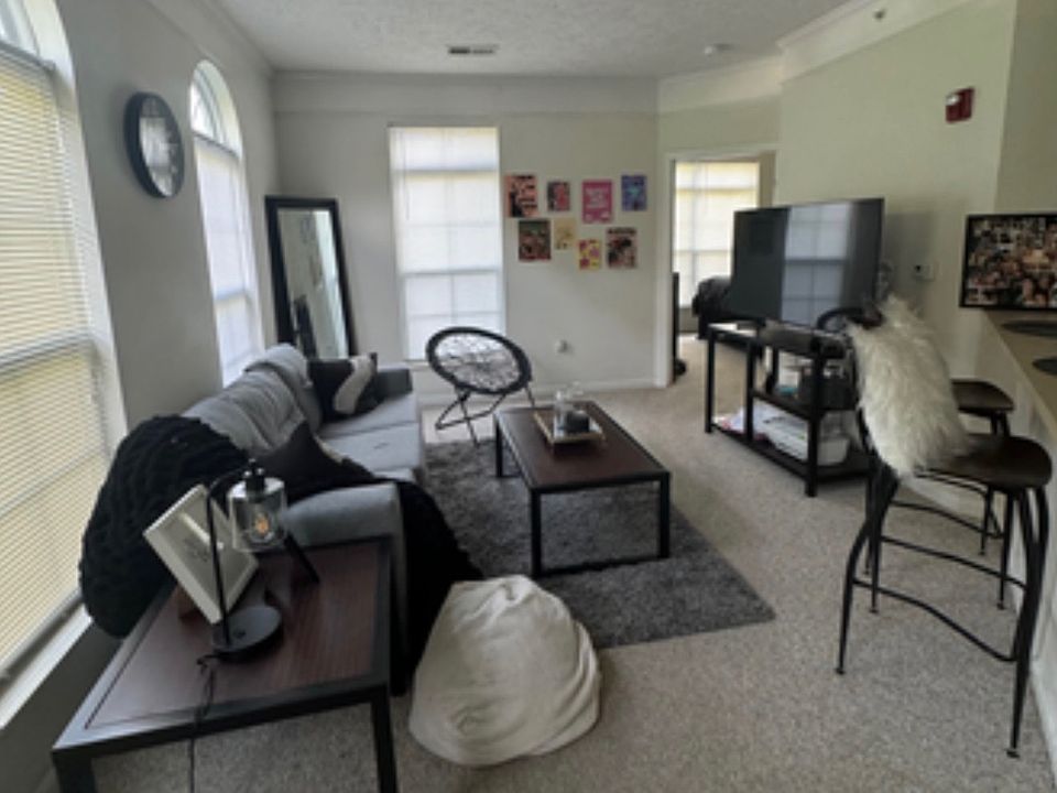 2nd image of 3805 Highland Crest Way #101