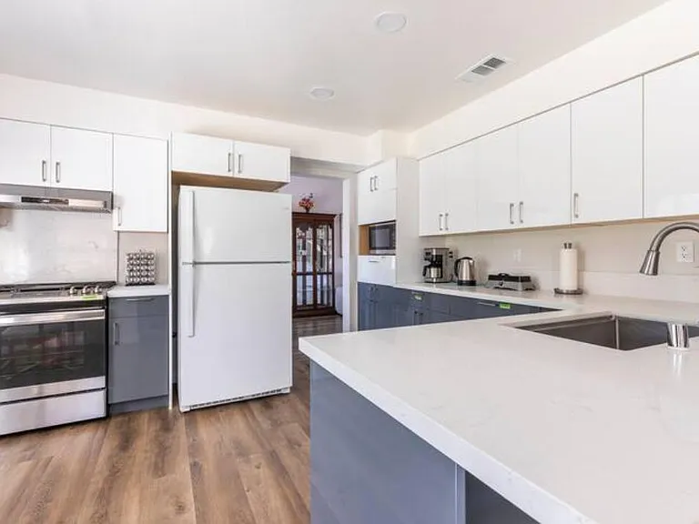 21213 Shakespeare Ct — Photo 17