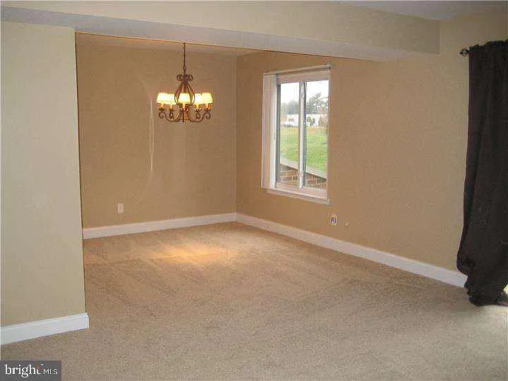 205 Bernard Ct — Photo 13
