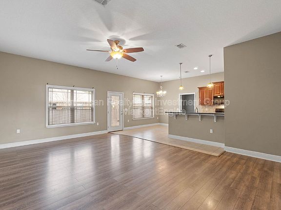 4th image of 247 Terrance Ln