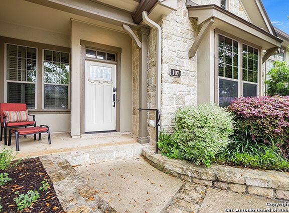 2nd image of 107 VILLAGE PARK DR #107