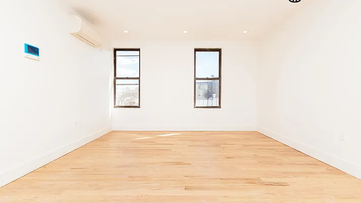 Rented by Nooklyn NYC LLC | media 22