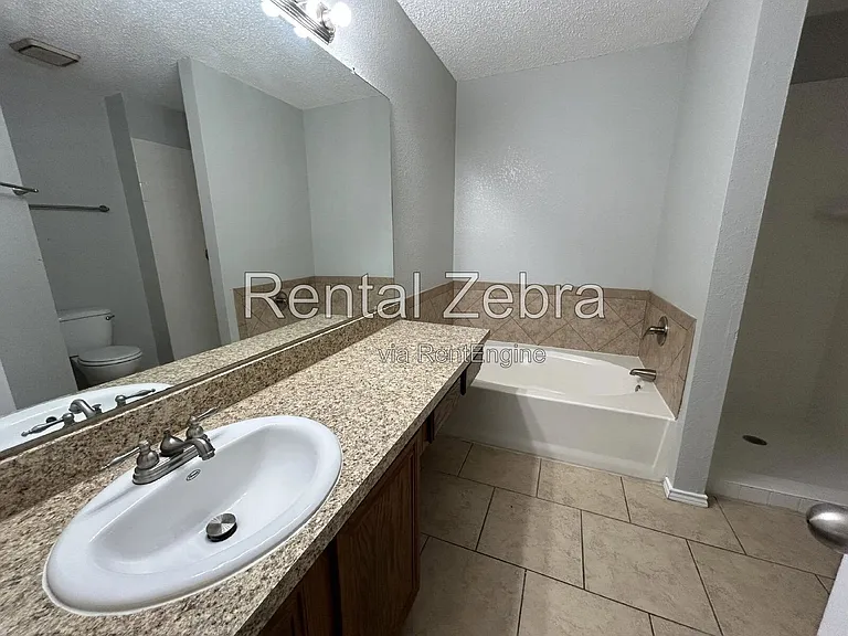 2024 Emerald Oaks — Photo 12