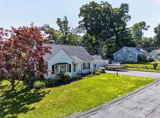 20 Westernview Cir, East Longmeadow, MA 01028