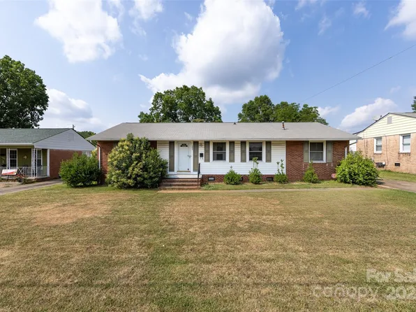 3829 Shamrock Dr, Charlotte, NC 28215