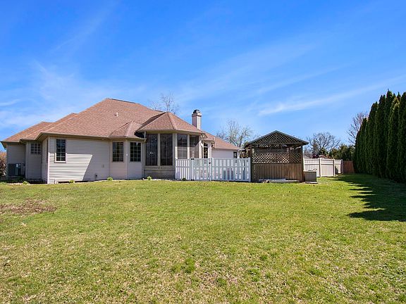 2nd image of 54139 Bridgewood Ct