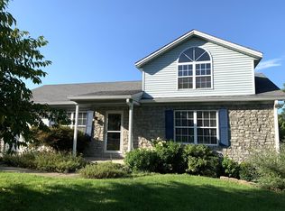 408 Sandstone Dr, Frankfort, KY 40601