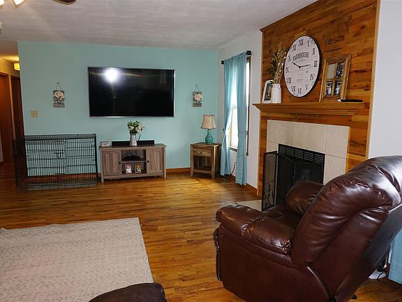 4th image of 14548 Whispering Wind Way
