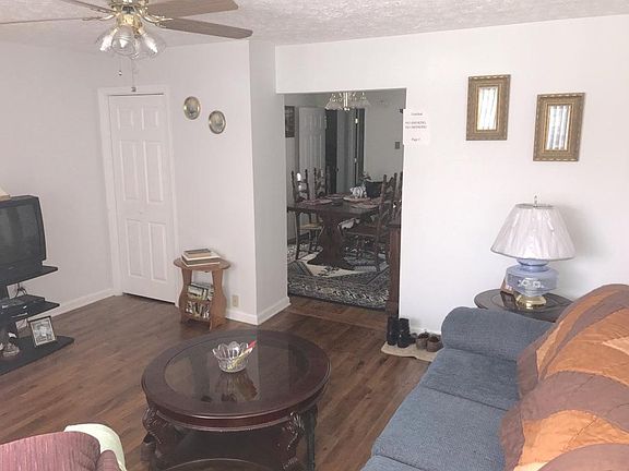 5th image of 533 Cedar St