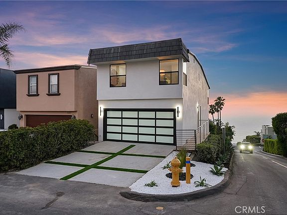 2nd image of 1095 Miramar St
