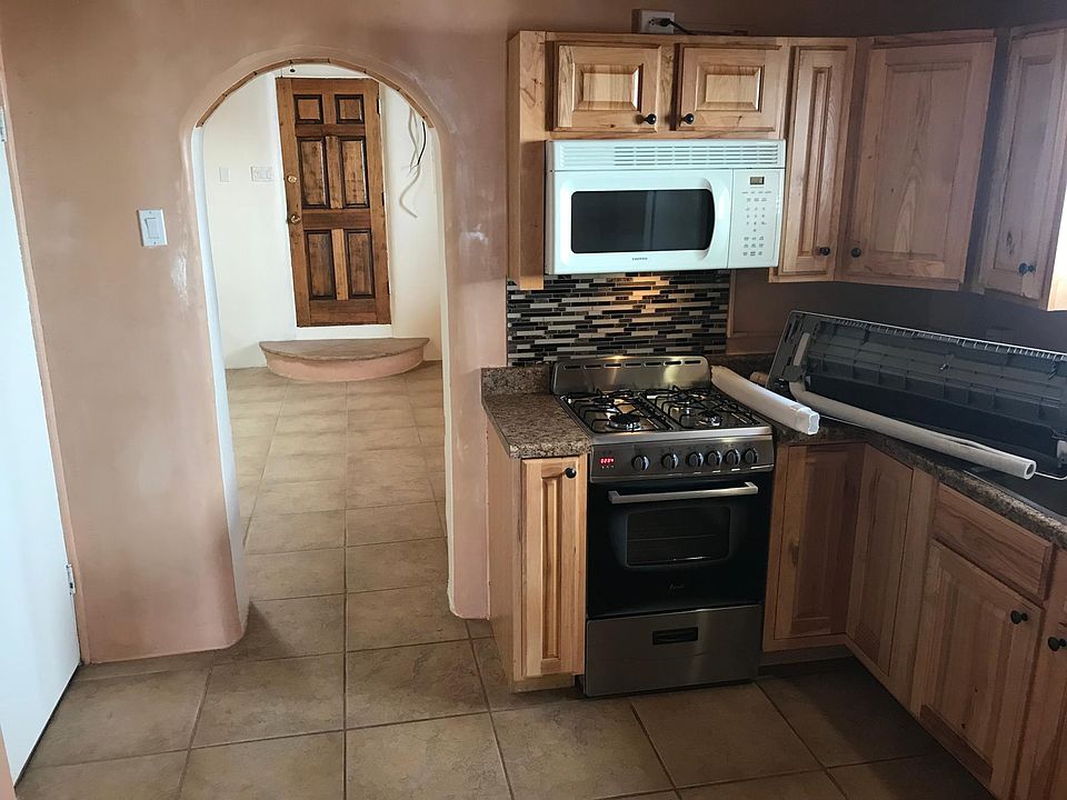 1st image of 1618 W Alameda St APT C
