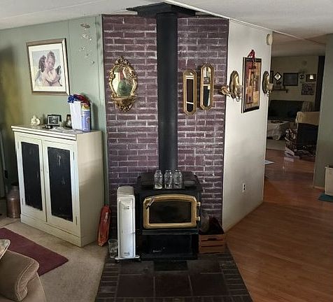 4th image of NE Sandy Blvd #15