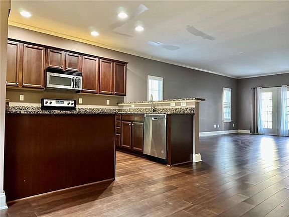 5th image of 2921 Ashlyn Pointe Dr