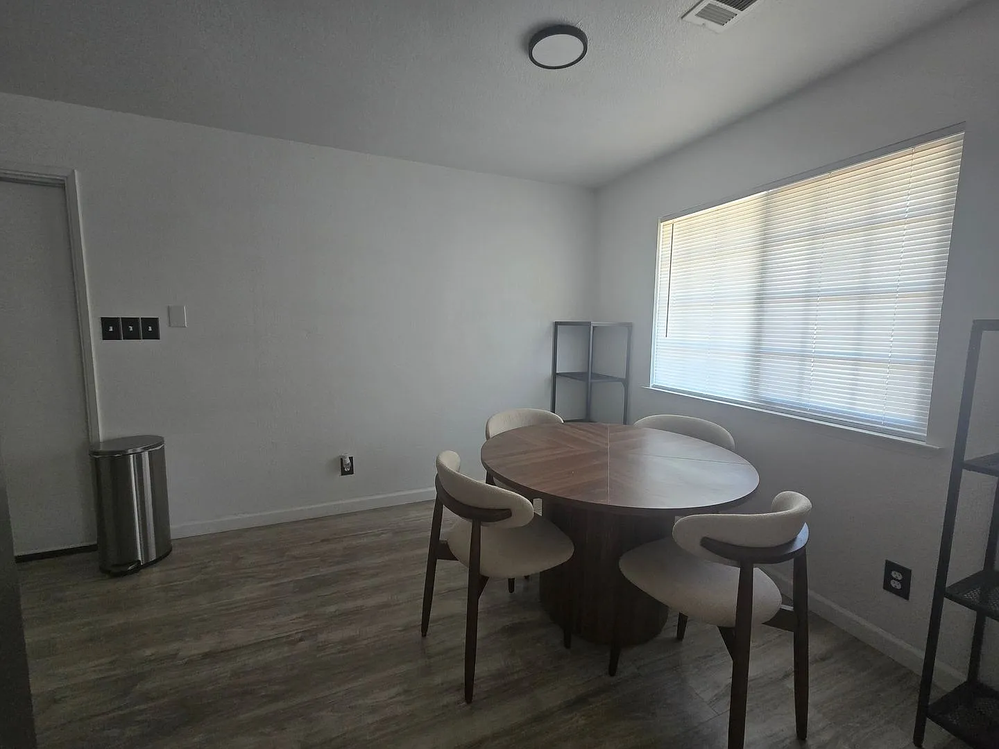 4 BR 2 Ba Available 9/1 — Photo 2