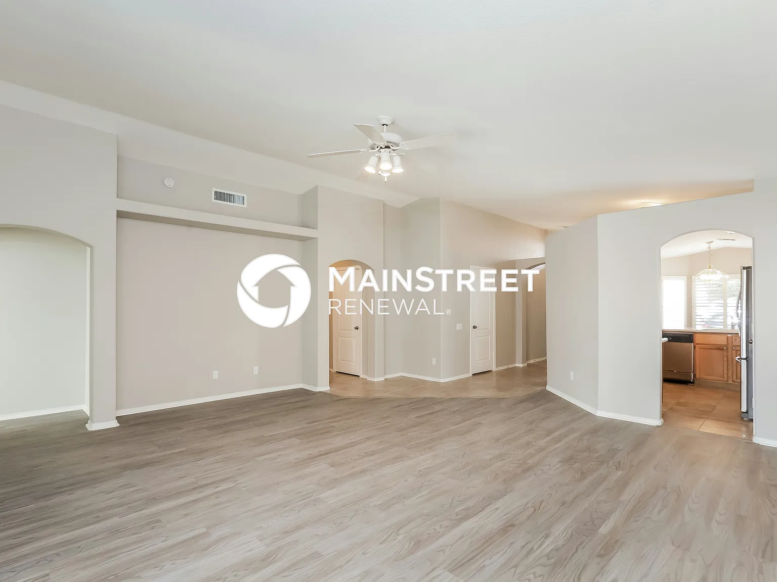 3549 E Kelton Ln — Photo 4