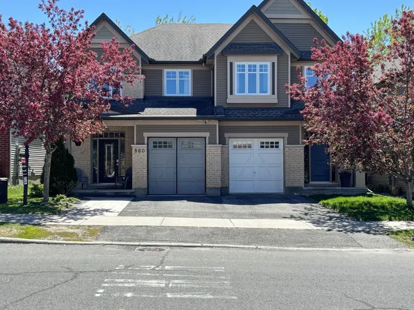 860 White Alder Ave, Ottawa, ON K1T 0H1
