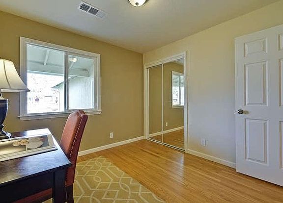 5th image of 5004 Kingston Way