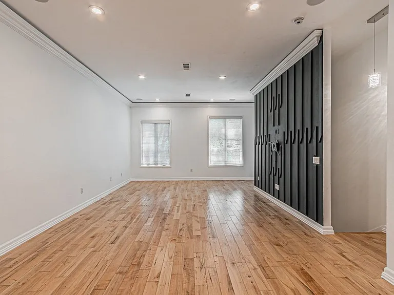 3210 Carlisle St #40 — Photo 15