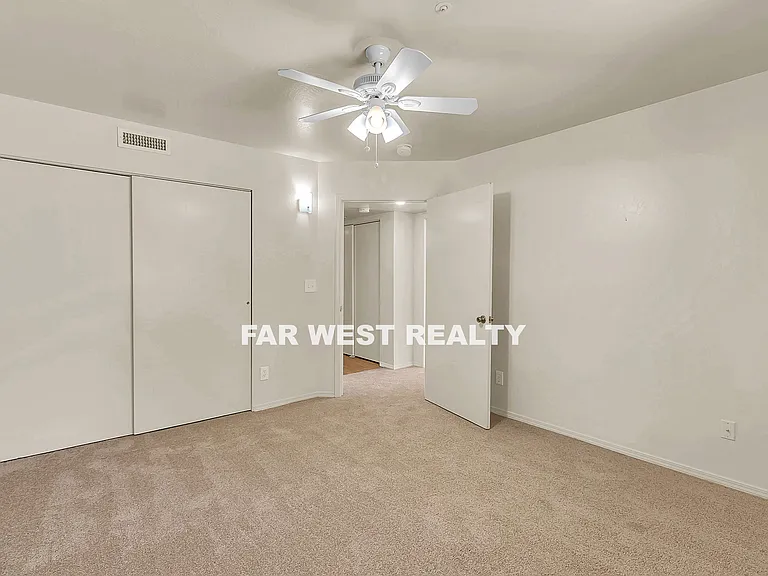 4032 N Viewpoint Dr #D — Photo 21