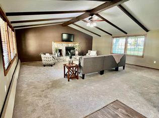 1810 N 8th St, Clear Lake, IA 50428