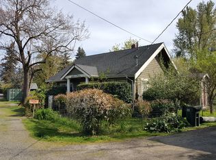 6114 SE Johnson Creek Blvd, Portland, OR 97206